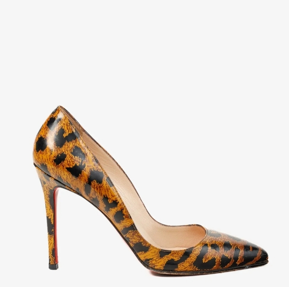 Christian Louboutin Leopard / Cheetah Print Pointed Toe Pumps Heels EU 39